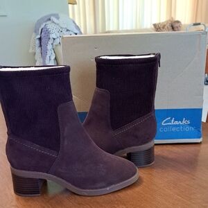 Clarks 7  Lileigh Holly Heeled Boots Wide Width